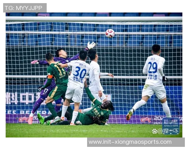 足球比赛中打水的含义与影响解析以及如何正确理解这一战术运用