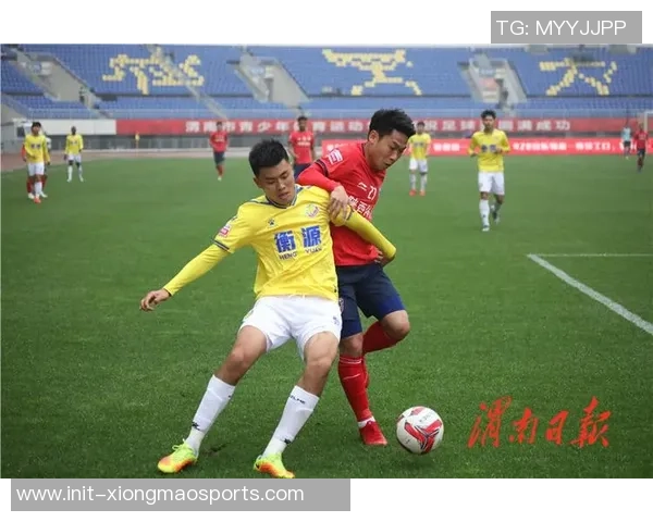 金山足球场申鑫迎来新赛季全新挑战球迷期待精彩表现与激情对决